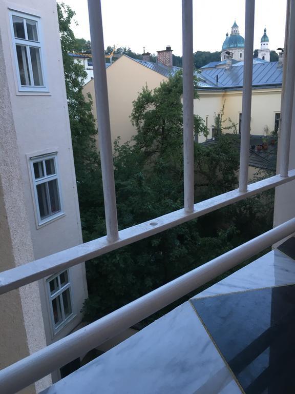 Sarah'S Altstadt Oase 萨尔茨堡 外观 照片